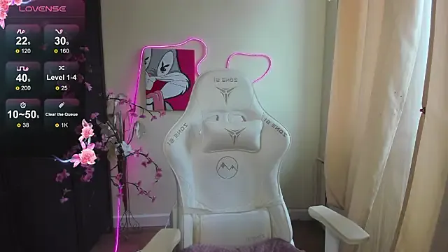 EvelinaLuu on StripChat