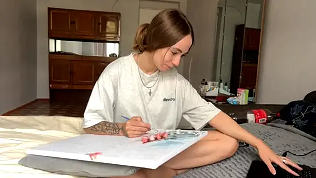 EvieDoll on StripChat 