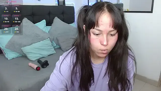 Eymmy_24 on StripChat 