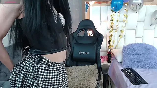 Foxxy_Doll on StripChat 