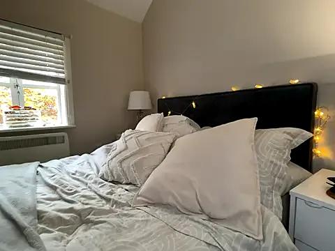 FrancescaXO — LT wins 2 min toy control x2 toys