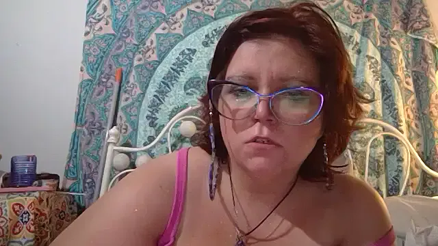 g0lden_are0las89 — Take off top, suck nipples