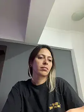 Gipoltergeist — Freechat on StripChat