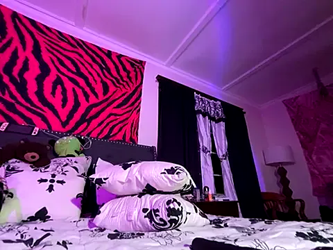 GoddessJemma — Bottoms off 
