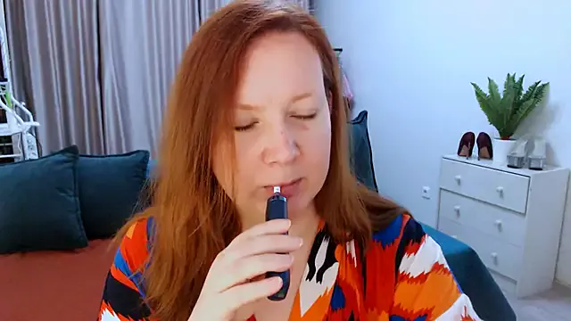 GoddessLara on StripChat 