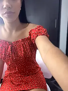 GoodGirlGoneXXX — SPREAD PUSSY LIPS