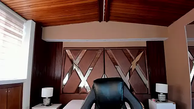 Hannaa_Evanss on StripChat 
