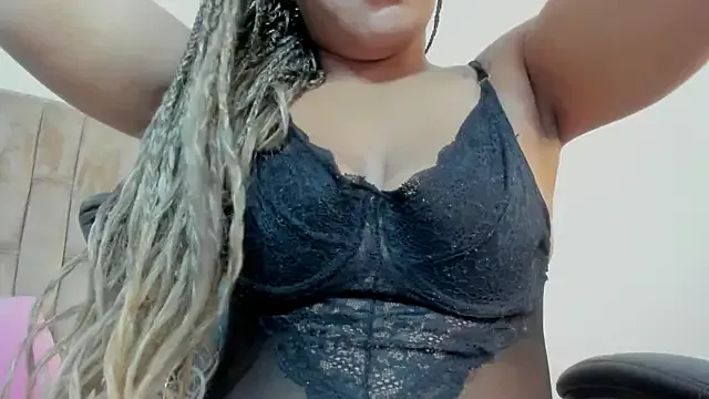 Hannagarces on StripChat 