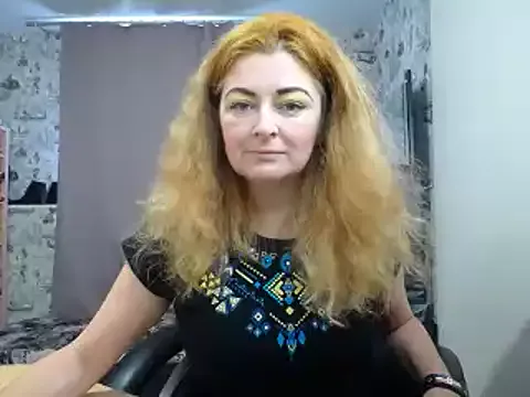 Helen1974 on StripChat 