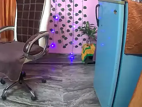 heyy_kiran on StripChat 