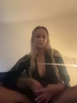 imyourgoodgirl69 — Watch us fuck until he cums on my tits