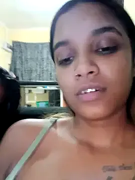 Indianqueen03 on StripChat 