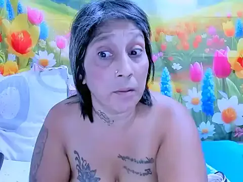 indianroxy on StripChat 