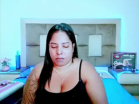 indiantopaz694u on StripChat