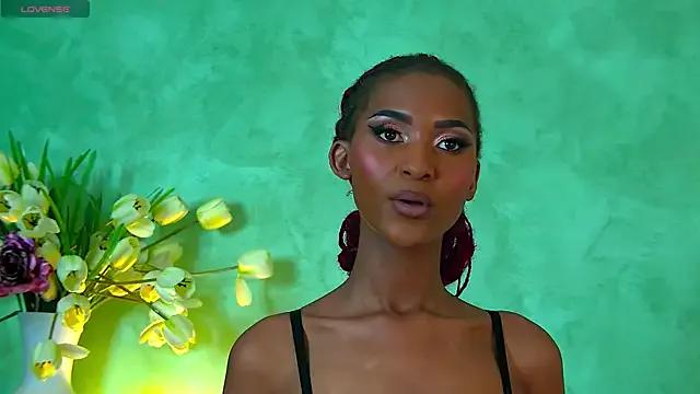 Izzie_Sugar on StripChat 