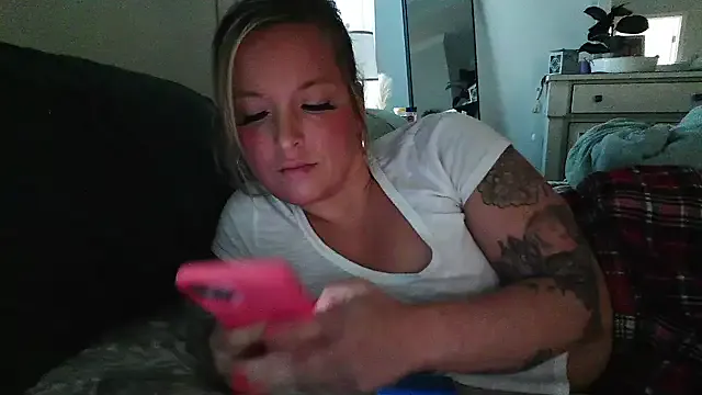 JennaLynn785 — 2 dicks 1 hole