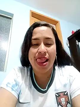 kamila_lovee — Sucks nipples