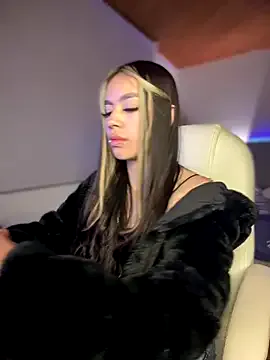 Karina16_pink — flash pussy