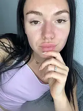 karrr__aaa on StripChat