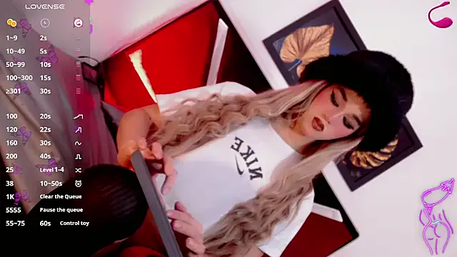 Kendall__fox_ —  HI KENDALL