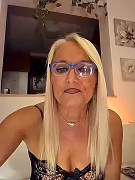 kikkastar on StripChat 