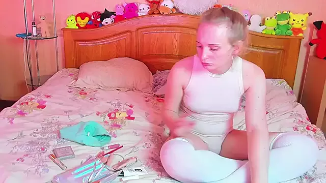 Laila_Blarr on StripChat 