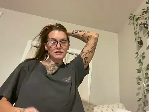 lexymarie — playing with my pussy
