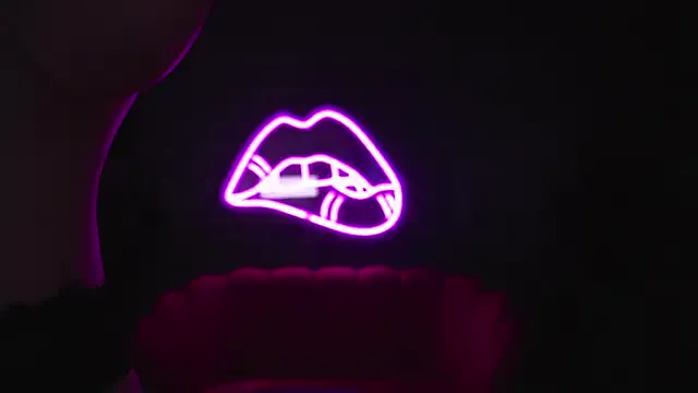 Lillith_Moore — Boobies play
