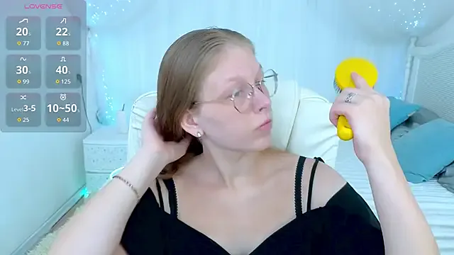 Lilly_Belly on StripChat 
