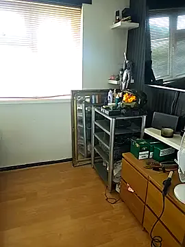 lilylove27 — Take off top and bounce