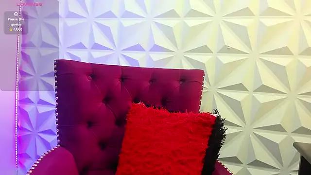 LilyQueen_cg on StripChat 