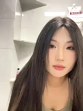 lilyxye77 on StripChat 