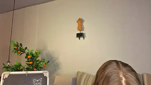 LinnGee on StripChat 