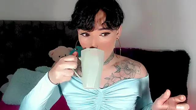 little_star_porn on StripChat 