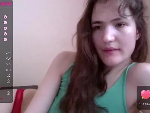 LittleKimmy on StripChat 