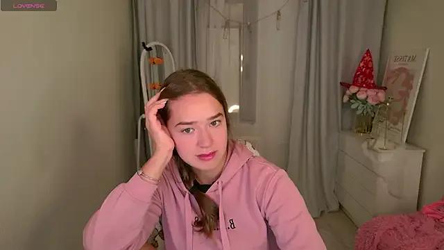 LovelyJessie — spank ass in doggy