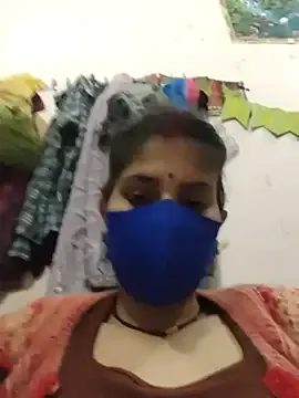 Maahi-Queen on StripChat