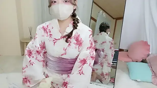 mami-pokoch on StripChat 
