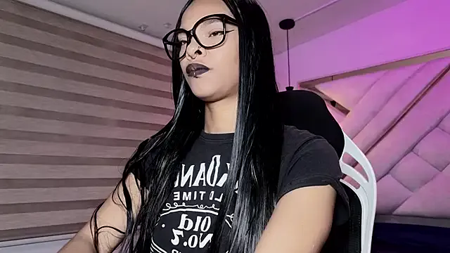 mia_gatesvg