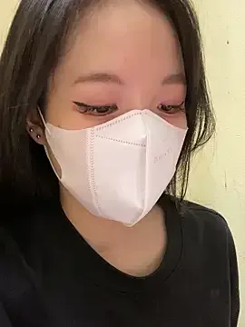 minmin2kk5 on StripChat 