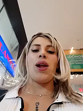Misscata1106 on StripChat 
