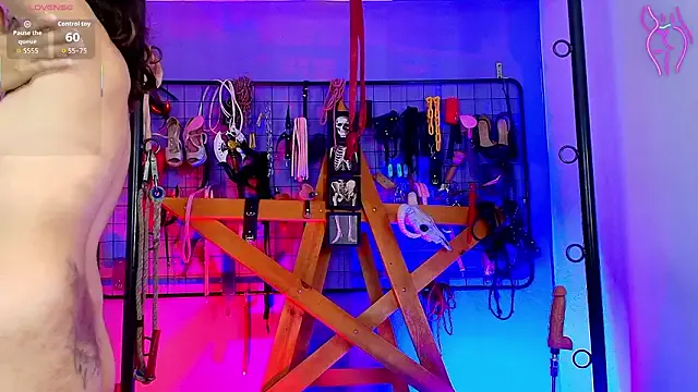 Misstresss_aurora_bdsm on StripChat