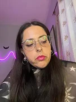 Mizztikaa on StripChat 