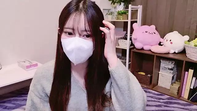 MOEMOE-Q on StripChat 