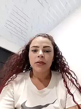 Mommy-Hot on StripChat 