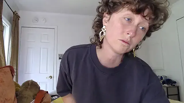 mossy_kiss on StripChat 