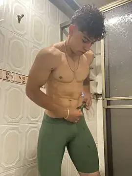 MR_MUSCLE on StripChat 