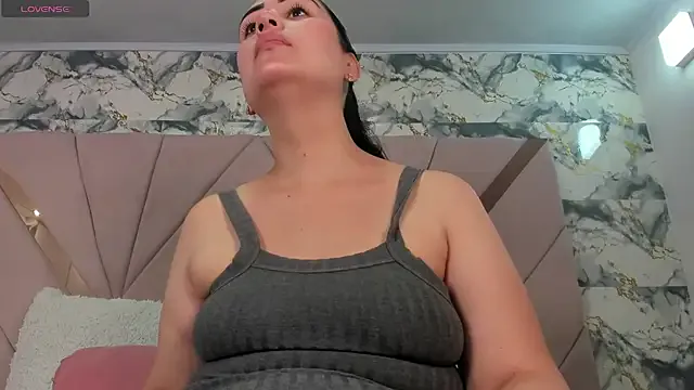 naomy_sexy_