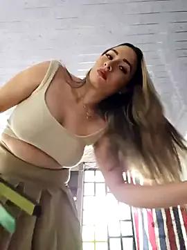 Natasanz on StripChat 