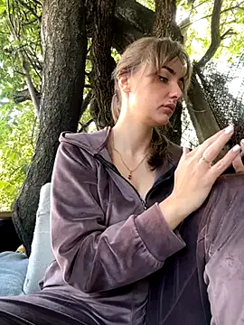 Night_dreams — Last tipper wins surprise video 